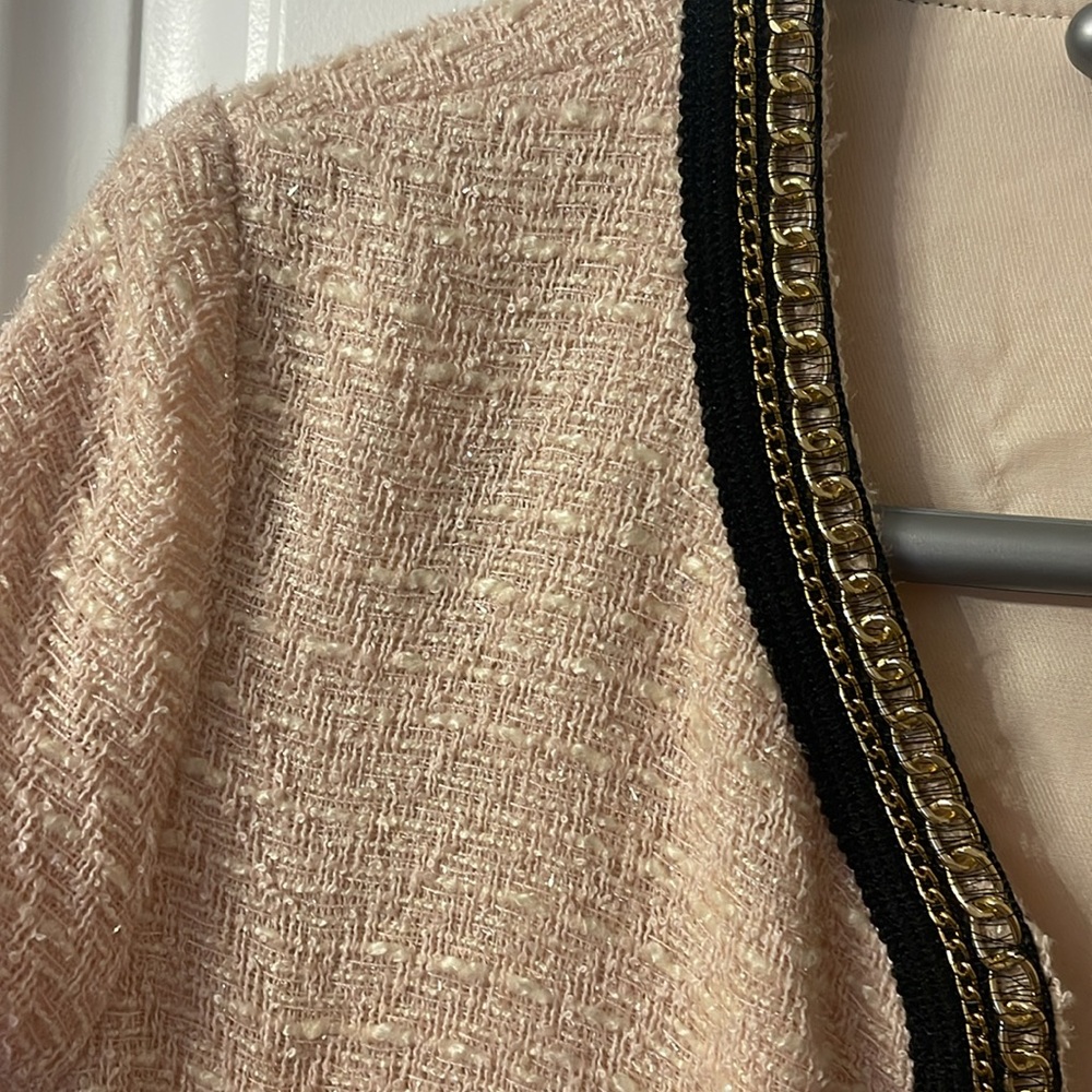 Top - Picture 2 of 4